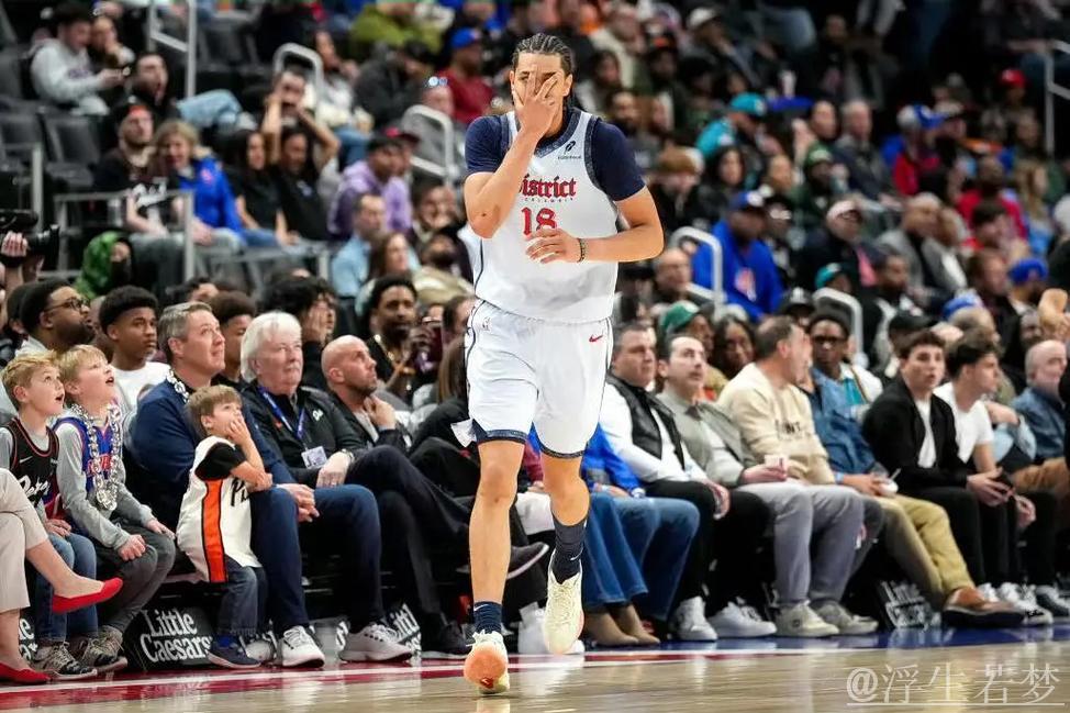 NBA官方发文庆祝基肖恩-乔治22岁生日！